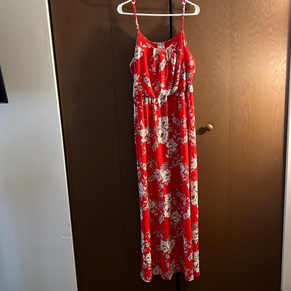 NAIF Dresses & Skirts - Red floral print maxi dress